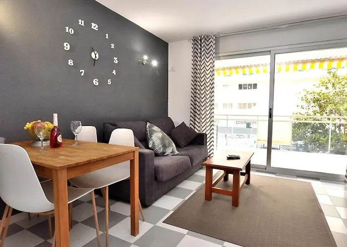 Montblanc アパート サロウ